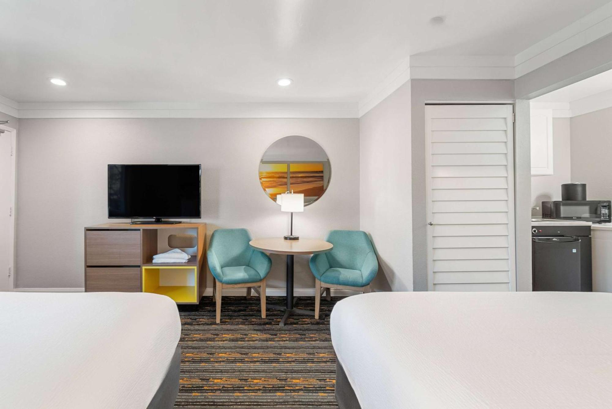 Days Inn By Wyndham San Diego Hotel Circle Exteriér fotografie