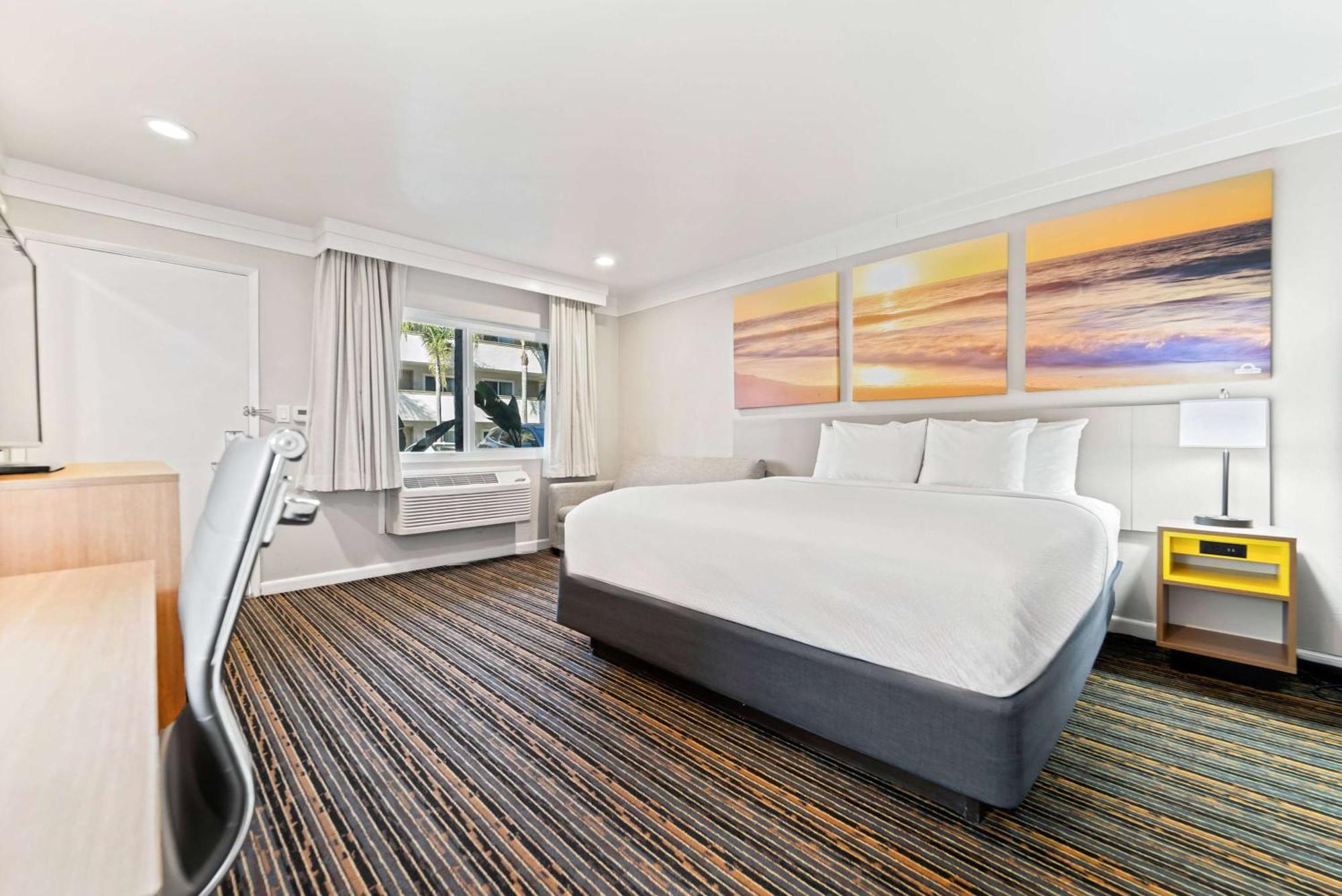 Days Inn By Wyndham San Diego Hotel Circle Exteriér fotografie